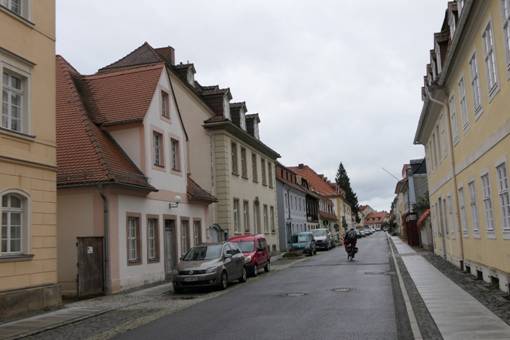 Obsah obr�zku venku, budova, obloha, oknoObsah generovan� pomoc� AI m��e b�t nespr�vn�.