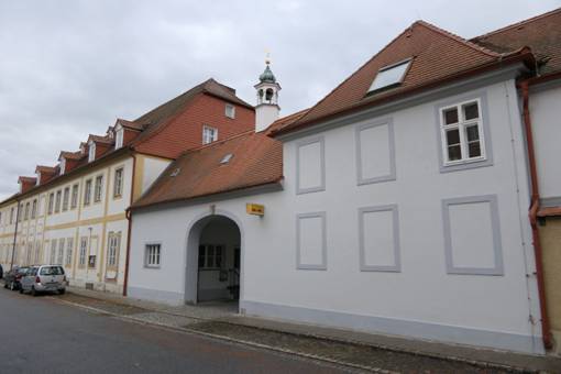 Obsah obr�zku venku, obloha, okno, budovaObsah generovan� pomoc� AI m��e b�t nespr�vn�.