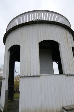 Obsah obr�zku obloha, venku, budova, nemovitostObsah generovan� pomoc� AI m��e b�t nespr�vn�.